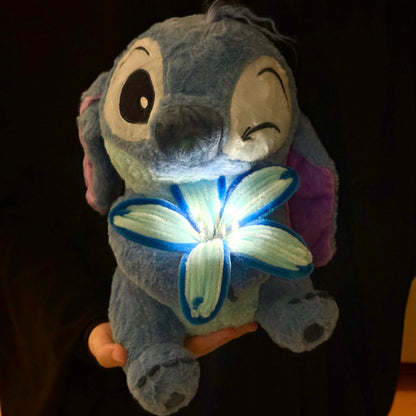 Lilyumlu Mavi Çiçekli Göz Kırpan Stitch Peluş